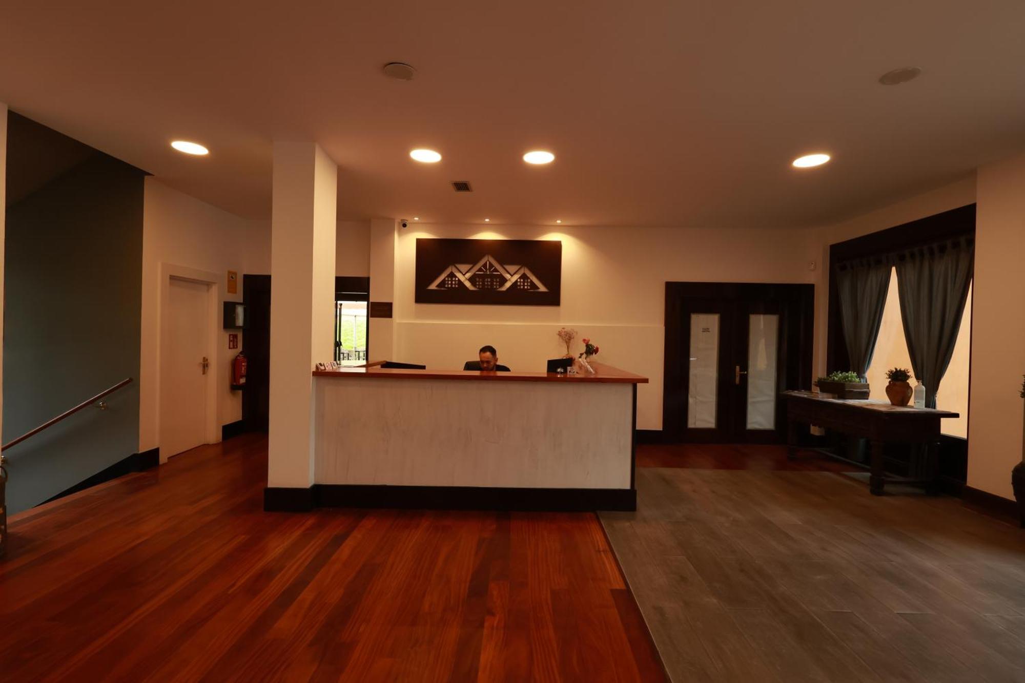 Hotel The Park Деріо Екстер'єр фото